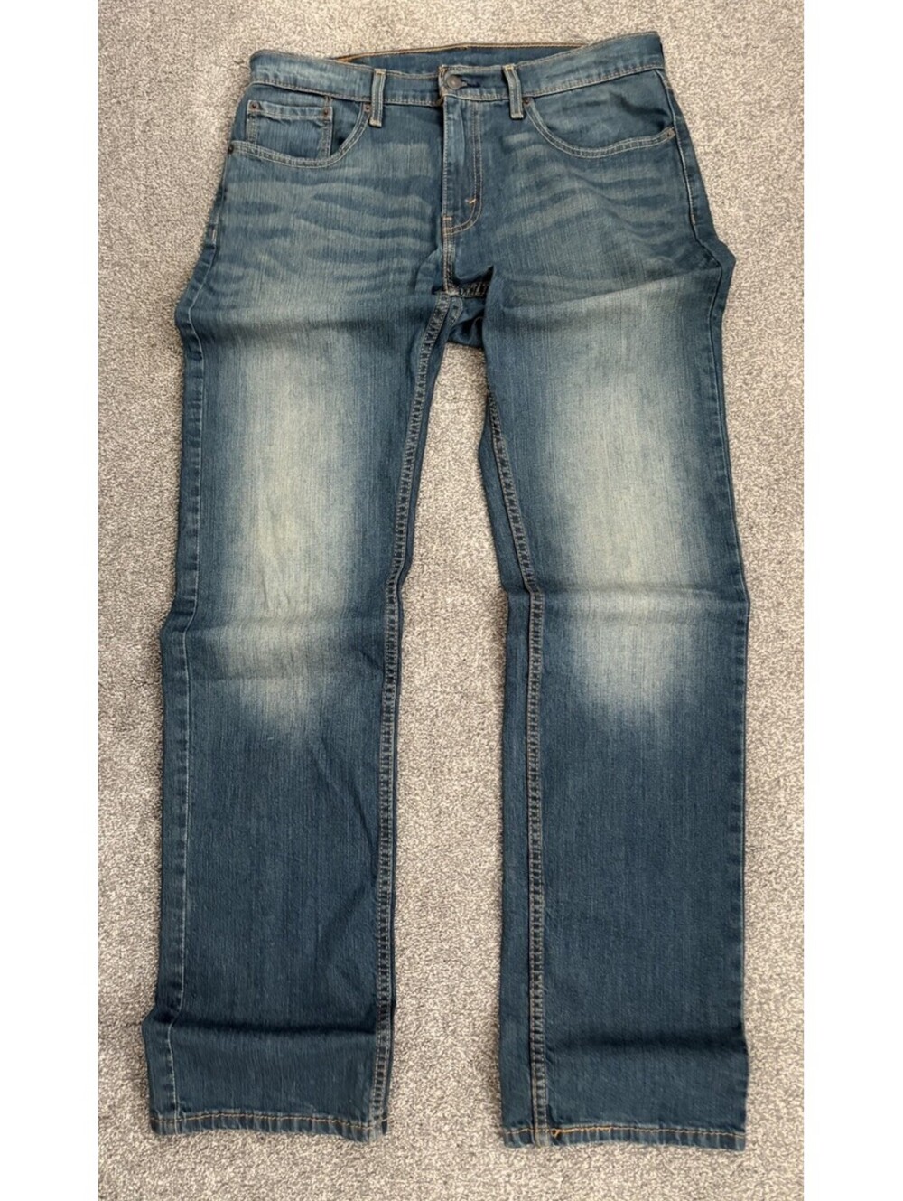 Levi's Jeans Men's 32x36  Blue 559 Relaxed Straight Fit Medium Wash Denim